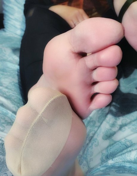 Foto di nudo di fuga di OnlyFans di Lilmissnaaya