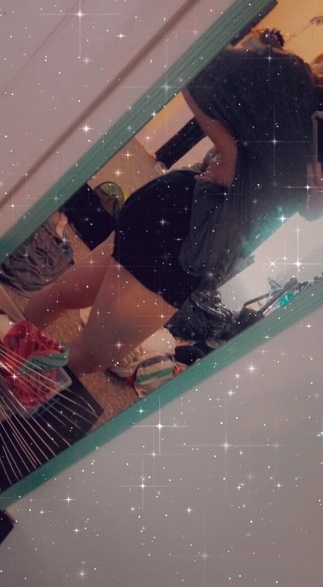 Foto di nudo di fuga di OnlyFans di Yumeebaby