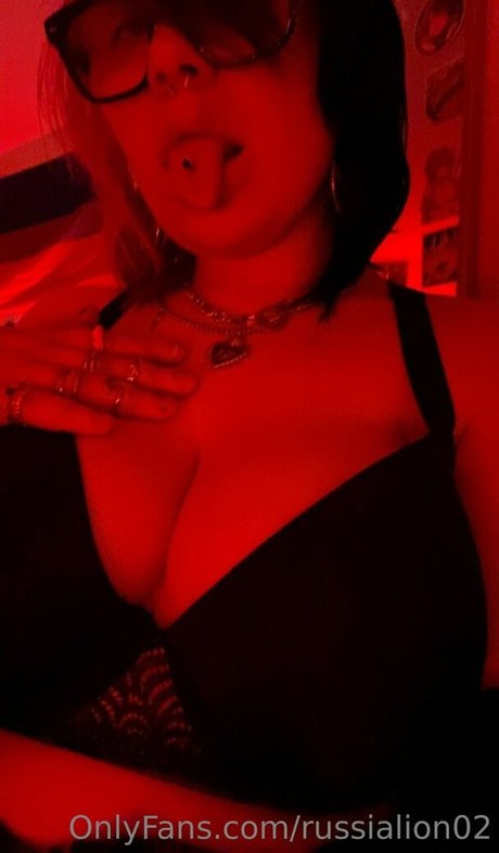 Foto di nudo di fuga di OnlyFans di Russialion02