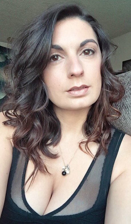 Foto di nudo di fuga di OnlyFans di Heather Alyse Becker