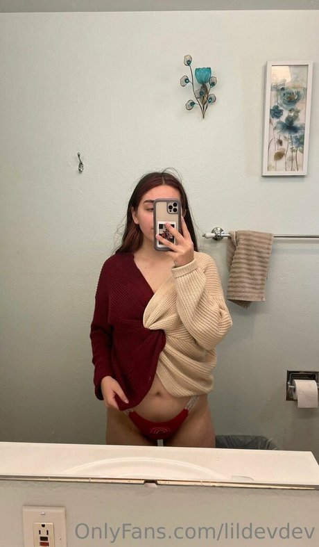 Foto di nudo di fuga di OnlyFans di Lildevdev