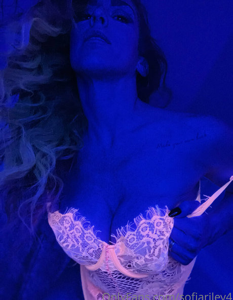 Foto di nudo di fuga di OnlyFans di Sofiariley4