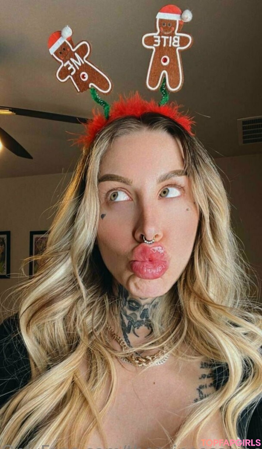 Foto di nudo di fuga di OnlyFans di Theprincesspineapple #120 Foto di nudo di fuga di OnlyFans di Theprincesspineapple #120