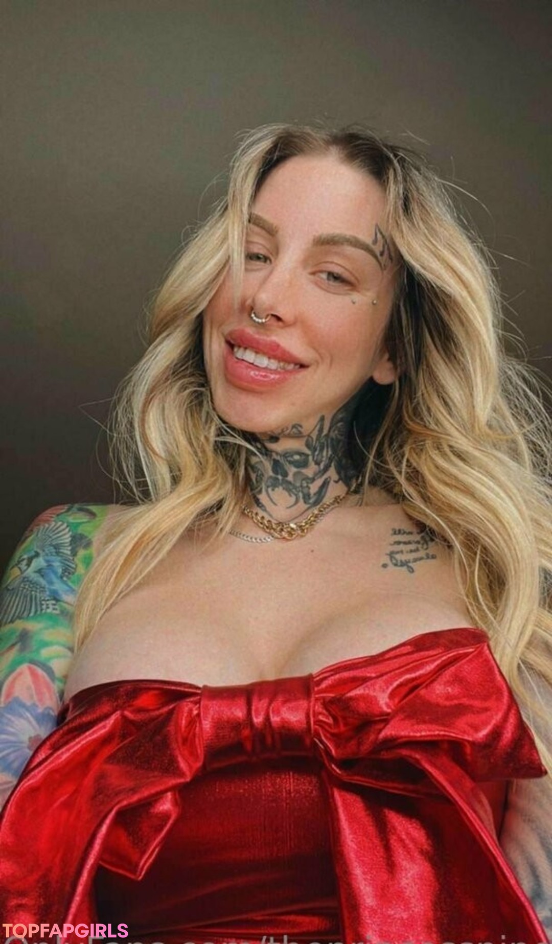 Foto di nudo di fuga di OnlyFans di Theprincesspineapple #135 Foto di nudo di fuga di OnlyFans di Theprincesspineapple #135