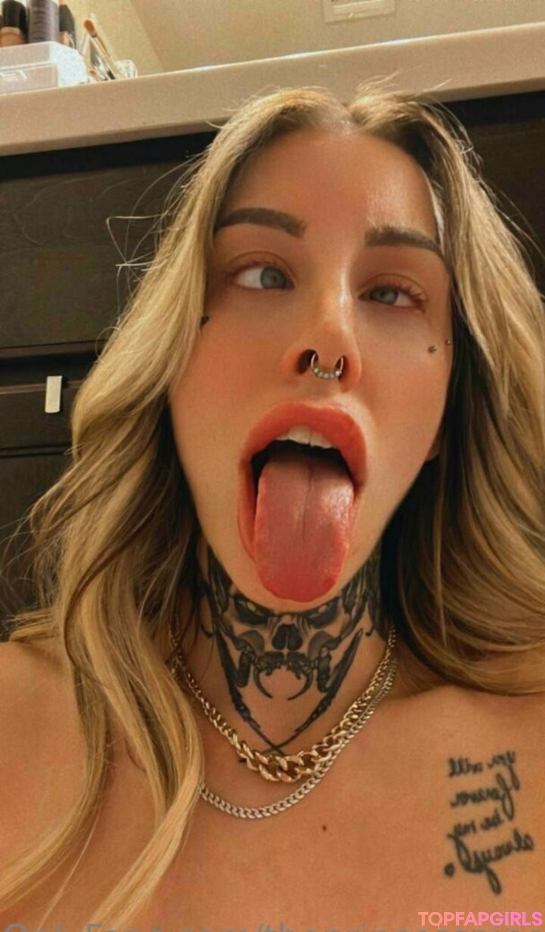 Foto di nudo di fuga di OnlyFans di Theprincesspineapple #136 Foto di nudo di fuga di OnlyFans di Theprincesspineapple #136