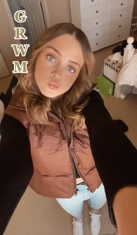 Foto di nudo di fuga di OnlyFans di Lauren Mae