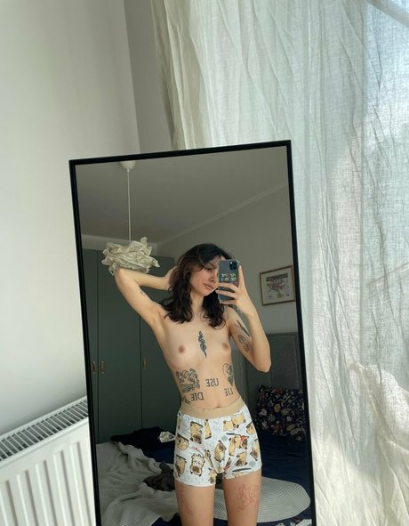 Foto di nudo di fuga di OnlyFans di Coconeyx