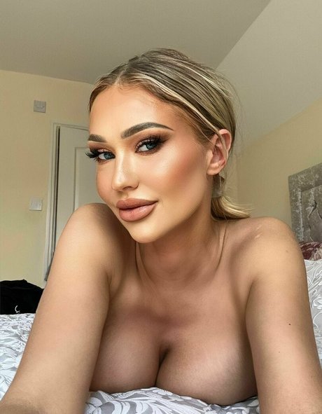 Foto di nudo di fuga di OnlyFans di Sophiereadeofficial