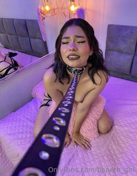 Foto di nudo di fuga di OnlyFans di Bonethgirl