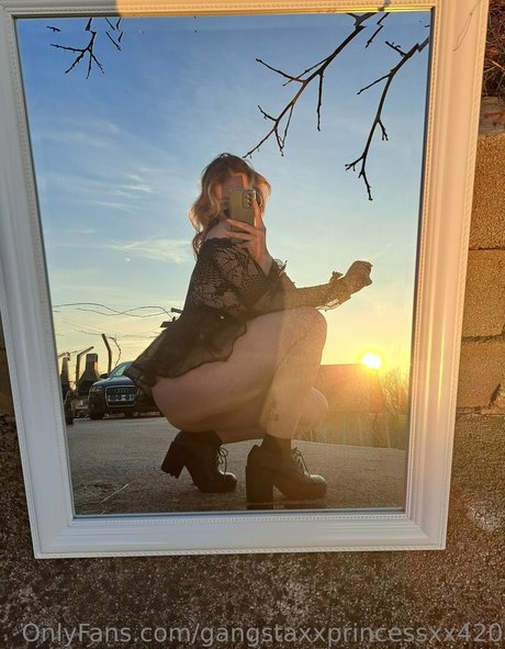 Foto di nudo di fuga di OnlyFans di Gangstaxxprincessxx420