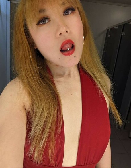 Foto di nudo di fuga di OnlyFans di Xiaolingc