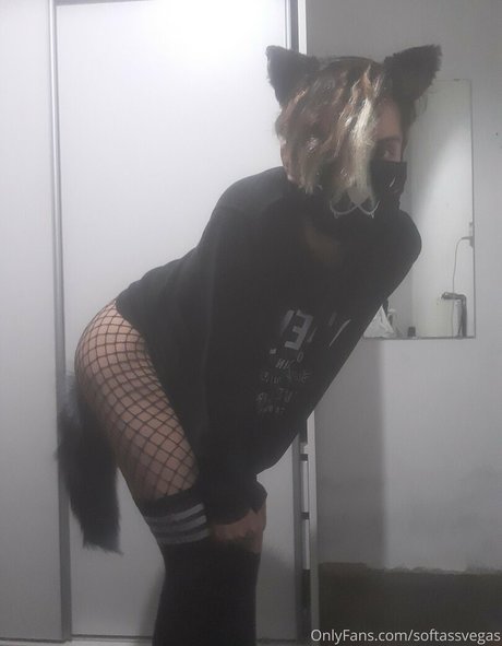 Foto di nudo di fuga di OnlyFans di Gayasslawren