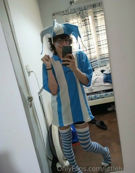 Foto di nudo di fuga di OnlyFans di Gayasslawren