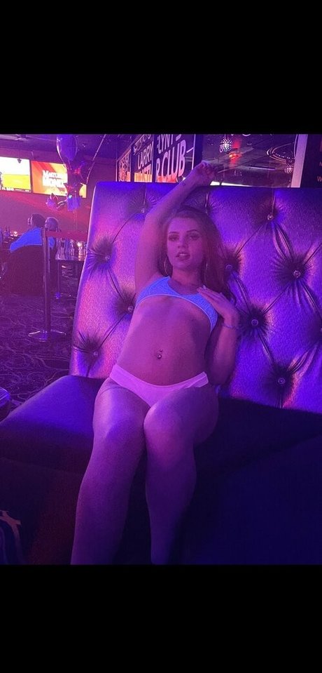 Foto di nudo di fuga di OnlyFans di Tiffany Taylor