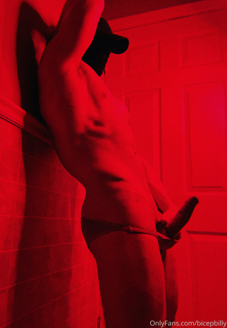 Foto di nudo di fuga di OnlyFans di Kingbillyyyyy