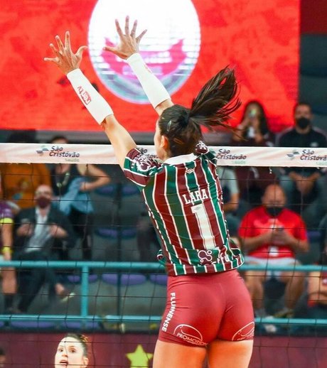 Lara Nobre