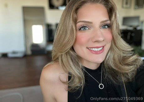 Kenziecutie18