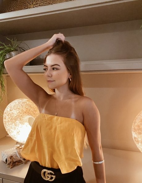 Foto di nudo di fuga di OnlyFans di Nicole Loures