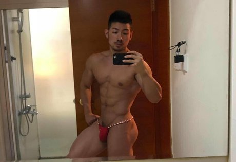 Foto di nudo di fuga di OnlyFans di Runssm