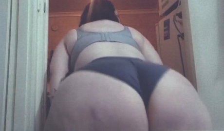 Foto di nudo di fuga di OnlyFans di Yazminrose12