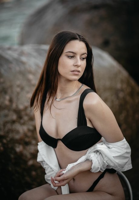 Foto di nudo di fuga di OnlyFans di Beatriz Braz