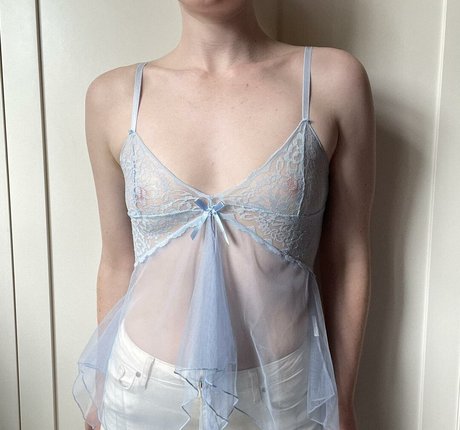 Foto di nudo di fuga di OnlyFans di Depop Wins