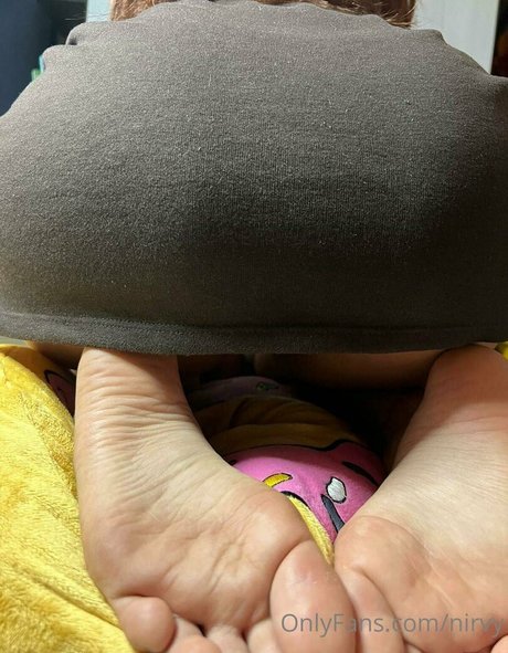 Foto di nudo di fuga di OnlyFans di Nirvy