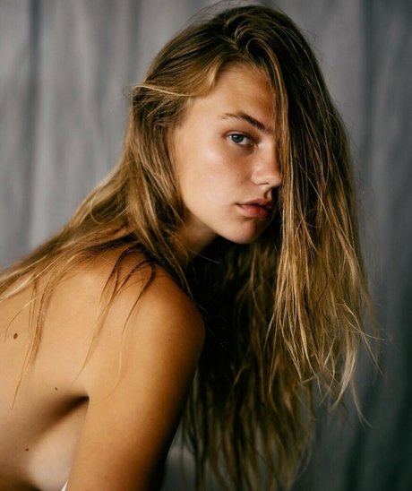 Foto di nudo di fuga di OnlyFans di Lieke Van Der Hoorn