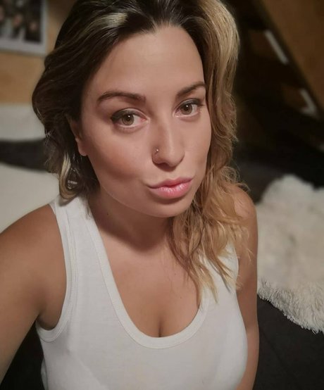 Foto di nudo di fuga di OnlyFans di Curvygirl89