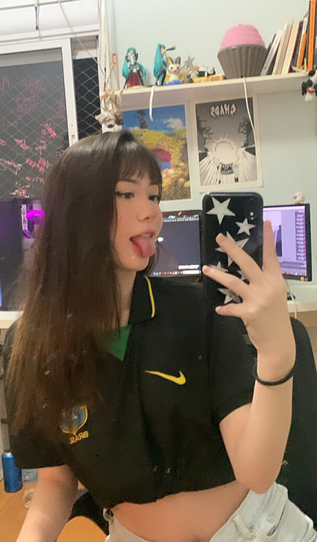 Foto di nudo di fuga di OnlyFans di Kikira02