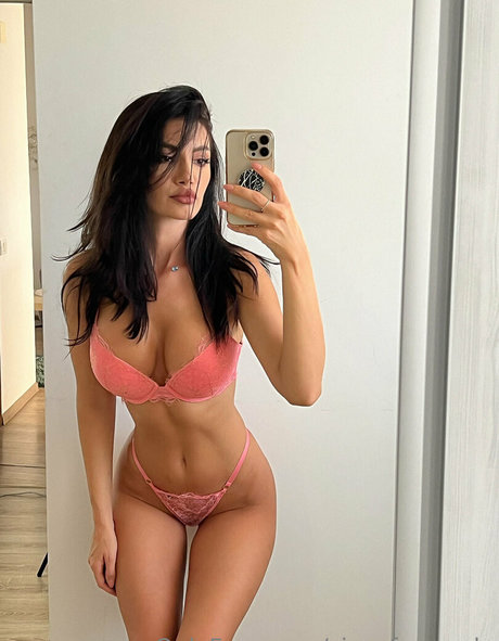 Foto di nudo di fuga di OnlyFans di Sinsofamanda