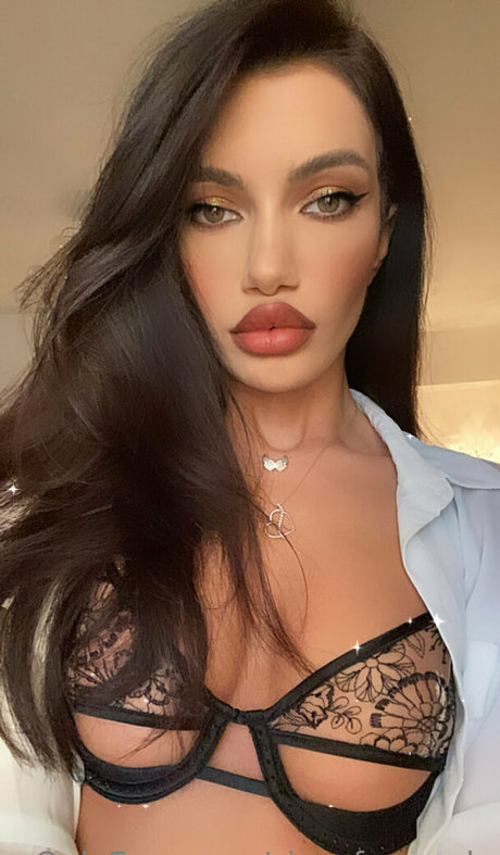 Foto di nudo di fuga di OnlyFans di Sinsofamanda