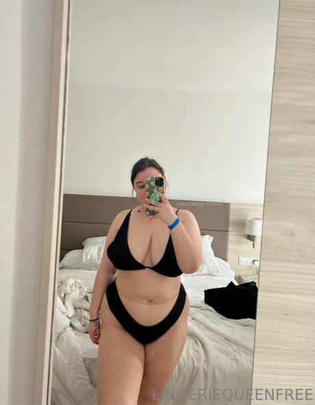 Foto di nudo di fuga di OnlyFans di Lingeriequeenfree