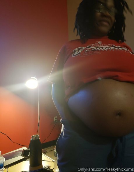 Foto di nudo di fuga di OnlyFans di Freakythickums