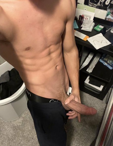 Foto di nudo di fuga di OnlyFans di Coolestdude898
