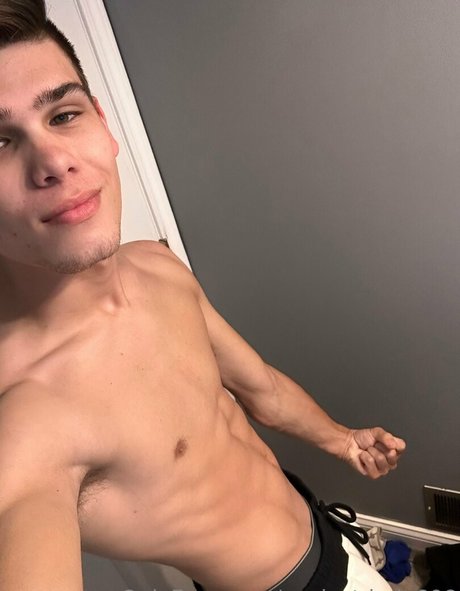 Foto di nudo di fuga di OnlyFans di Coolestdude898