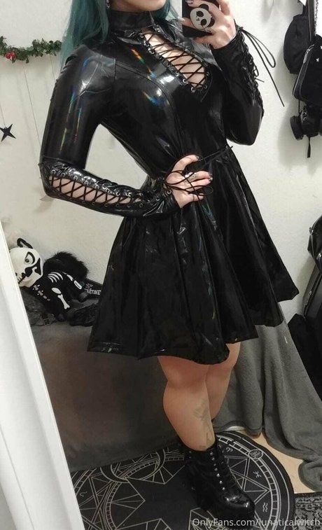 Lunaticalwitch