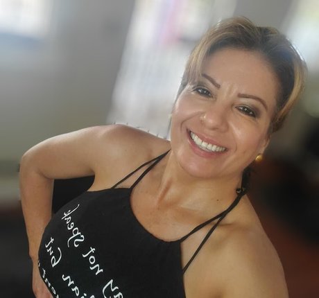 Foto di nudo di fuga di OnlyFans di Mexymilf