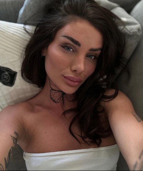 Foto di nudo di fuga di OnlyFans di Alicelovestrawberries