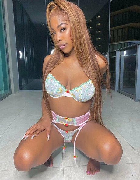 Babygirlnaomii