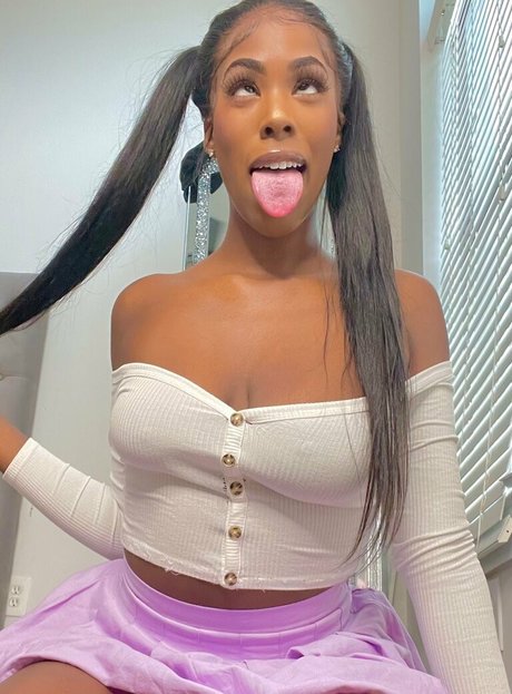 Babygirlnaomii