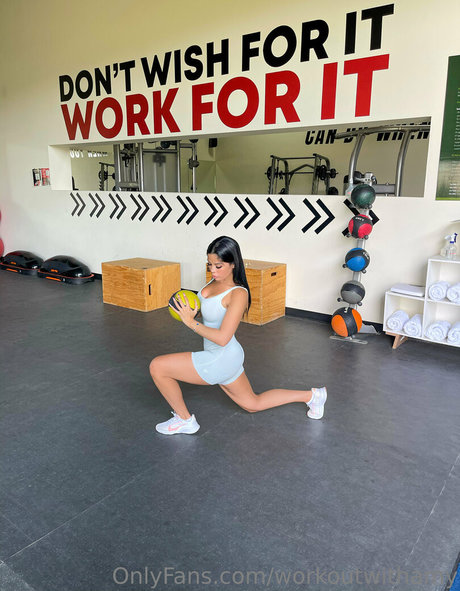 Foto di nudo di fuga di OnlyFans di Workoutwithamy