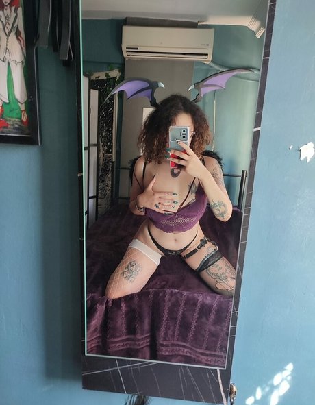 Foto di nudo di fuga di OnlyFans di Damkina