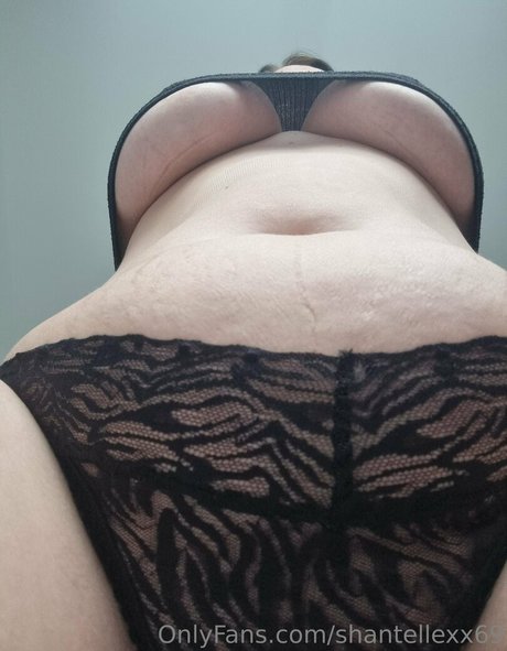 Foto di nudo di fuga di OnlyFans di Shantellexx69