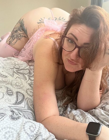 Foto di nudo di fuga di OnlyFans di Della M