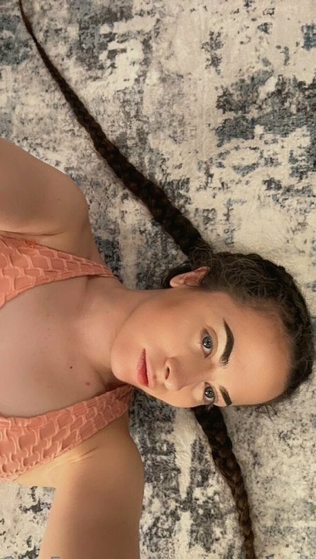 Foto di nudo di fuga di OnlyFans di Courtney Sanderson