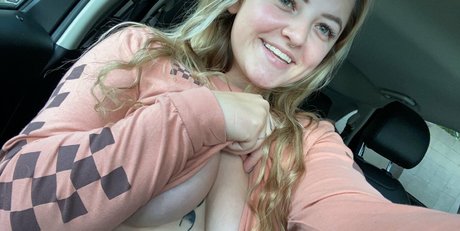 Foto di nudo di fuga di OnlyFans di Blue Collar Baby