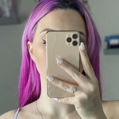 Foto di nudo di fuga di OnlyFans di Kayla Macfarlane