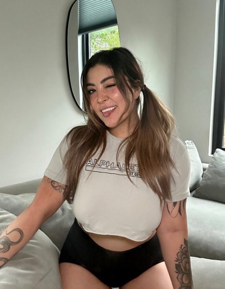 Foto di nudo di fuga di OnlyFans di Ashlynn Arias