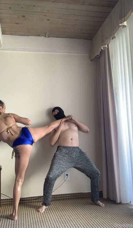Foto di nudo di fuga di OnlyFans di Onyxkimx